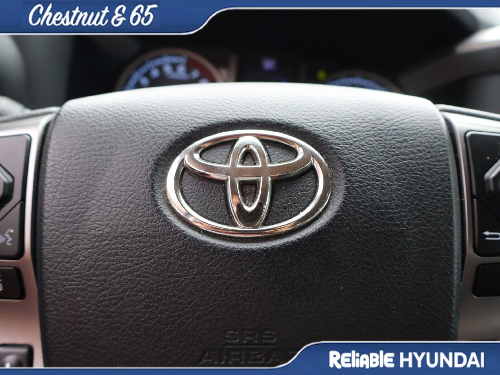 Used 2018 Toyota Tacoma SR5 RWD image 26