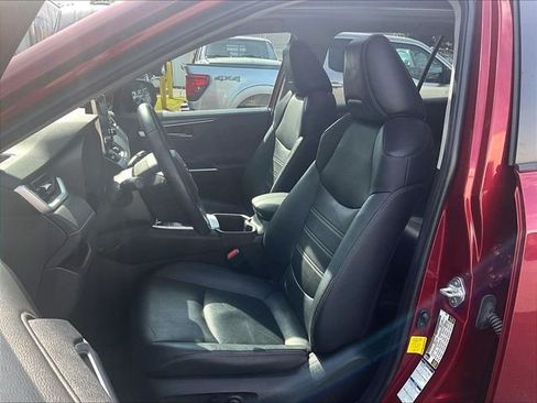 Used 2022 Toyota RAV4 Limited AWD/4WD image 21