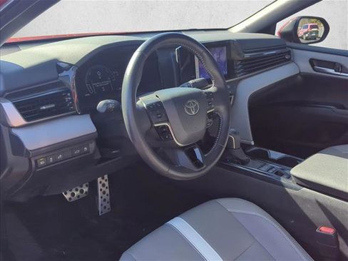 Certified 2025 Toyota Camry SE w/ Convenience Package image 9