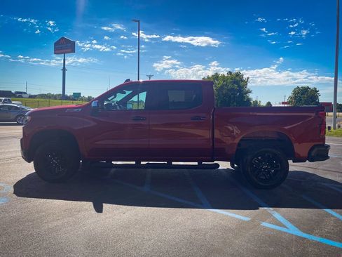 Used 2019 Chevrolet Silverado 1500 LT Trail Boss AWD/4WD image 19