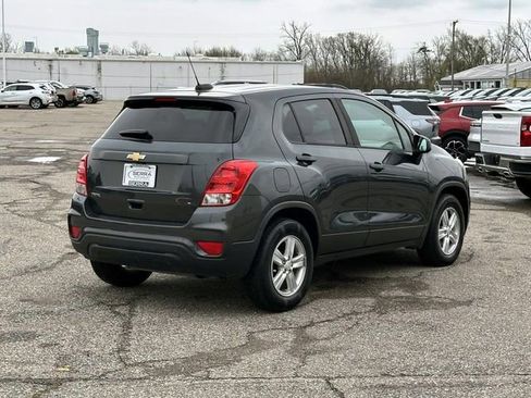 Used 2019 Chevrolet Trax LS w/ Tint and Cruise Package FWD image 7