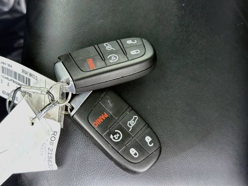 Used 2021 Jeep Grand Cherokee Limited AWD/4WD image 35
