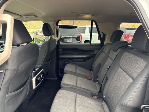 Used 2022 Ford Expedition Max XLT AWD/4WD image 2