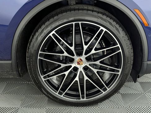 New 2026 Porsche Macan 4 Electric image 14