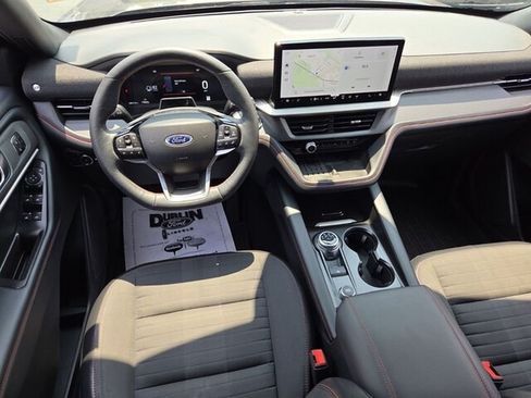 Used 2025 Ford Explorer ST-Line w/ Premium Package RWD image 11