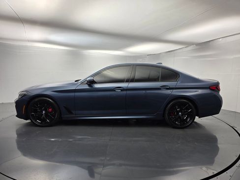 Used 2023 BMW 530i w/ M Sport Package RWD image 7