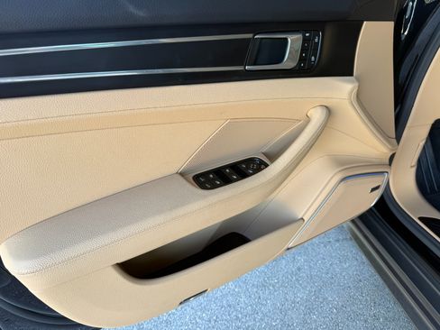 Used 2023 Porsche Panamera Platinum Edition RWD image 20