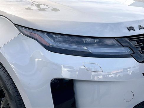 Used 2025 Land Rover Range Rover Evoque S image 24