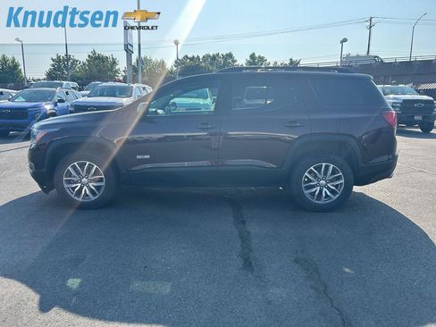 Used 2018 GMC Acadia SLE w/ Driver Alert Package I AWD/4WD image 4