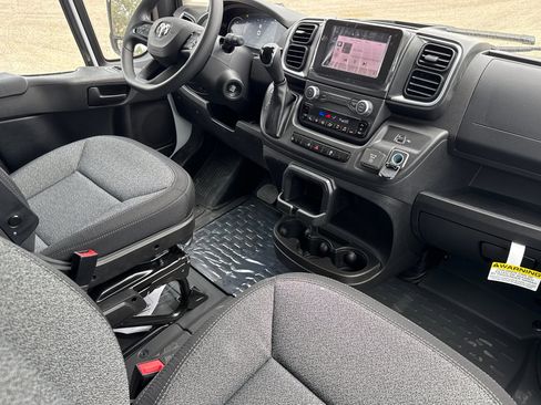 New 2026 RAM ProMaster 1500 w/ Quick Order Package 22G SLT image 14