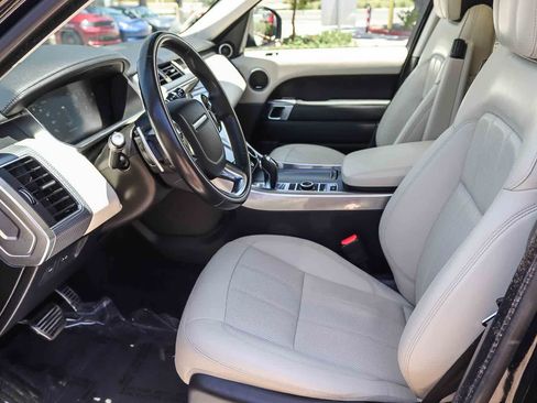Used 2019 Land Rover Range Rover Sport Supercharged AWD/4WD image 18