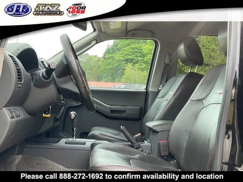 Used 2011 Nissan Xterra PRO-4X w/ Pro-4x Leather Pkg AWD/4WD image 3