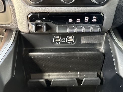 Used 2024 RAM 2500 Big Horn w/ Off Road Package image 21