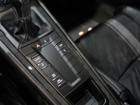 Used 2018 Porsche 911 GT3 image 46