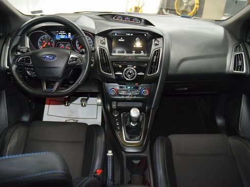 Used 2017 Ford Focus RS image 33