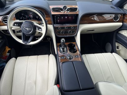 Used 2022 Bentley Bentayga