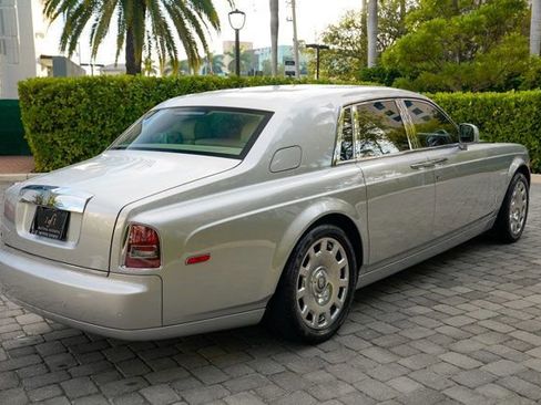 Used 2013 Rolls-Royce Phantom Sedan image 28