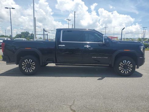 Used 2025 GMC Sierra 2500 Denali Ultimate AWD/4WD image 8