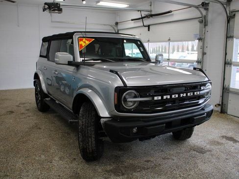 Certified 2021 Ford Bronco Outer Banks image 7