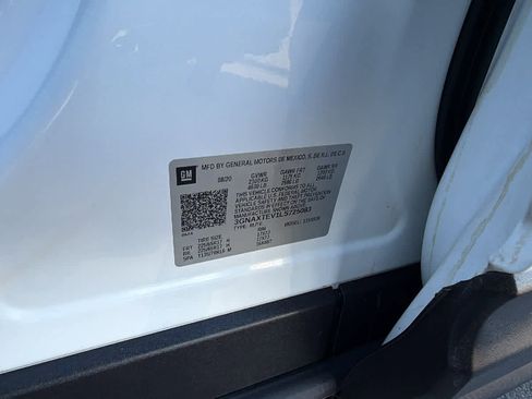 Used 2020 Chevrolet Equinox LT image 30