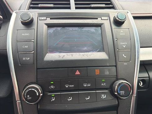 Used 2016 Toyota Camry SE FWD image 21