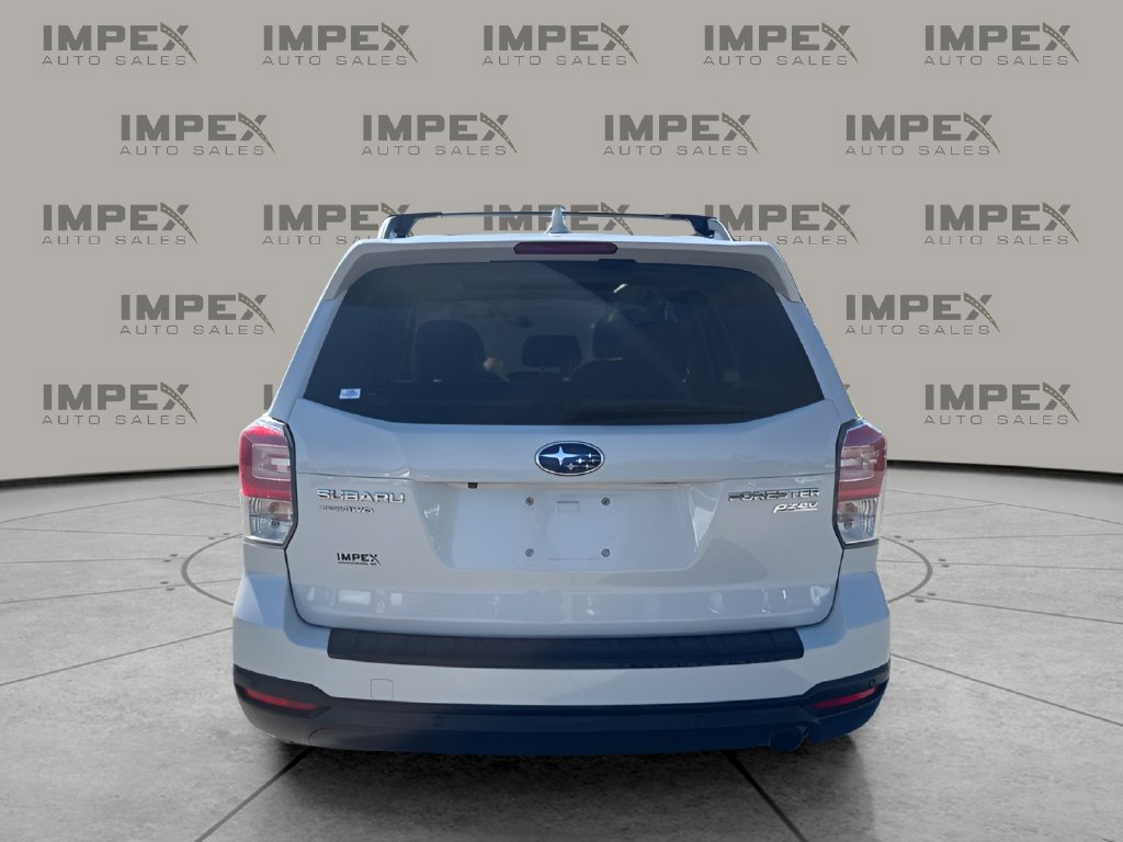 Used 2017 Subaru Forester 2.5i Touring AWD/4WD image 4