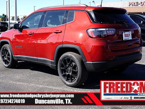 New 2026 Jeep Compass Latitude image 3