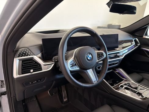 Certified 2025 BMW X6 xDrive40i w/ Premium Package AWD/4WD image 4