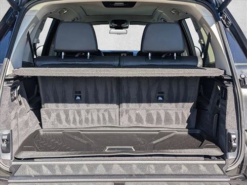 Certified 2025 BMW X7 xDrive40i w/ Premium Package image 6