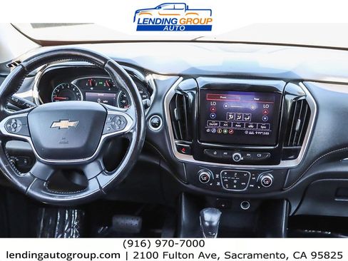 Used 2021 Chevrolet Traverse LT image 12