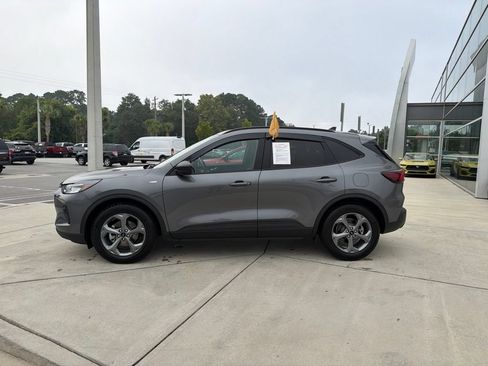 Used 2026 Ford Escape ST-Line w/ Tech Pack #1 FWD image 4