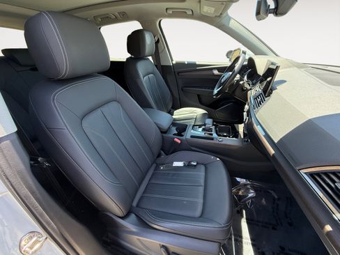 Used 2023 Audi Q5 2.0T Premium w/ Convenience Package AWD/4WD image 19