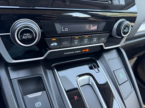 Used 2018 Honda CR-V LX image 18