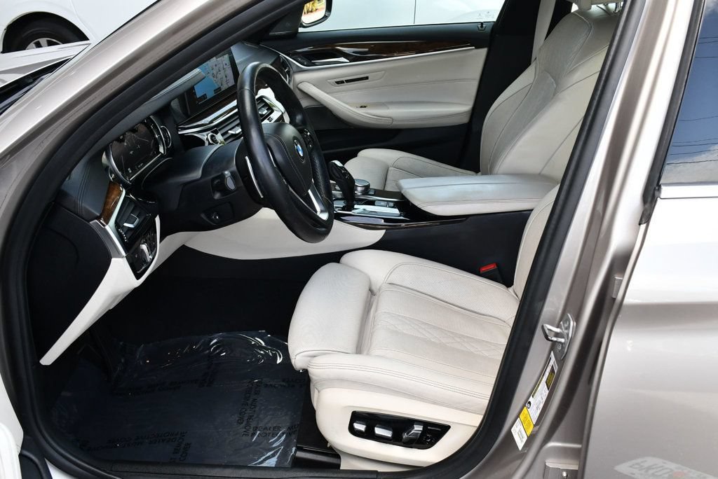 Used 2017 BMW 530i RWD image 38