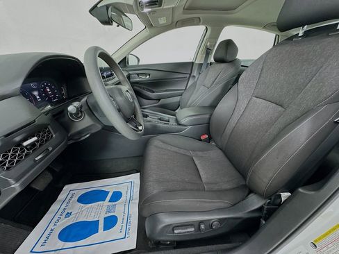 Used 2023 Honda Accord EX image 27