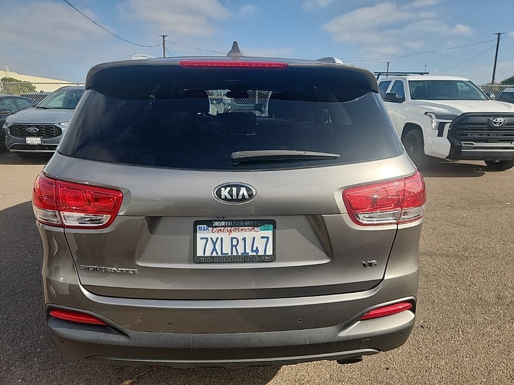 Used 2017 Kia Sorento LX w/ LX V6 Convenience Package FWD image 12