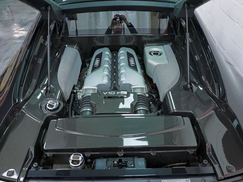 Used 2011 Audi R8 V10 image 26