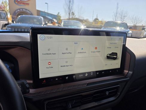 Used 2025 Ford Bronco Sport Outer Banks image 17