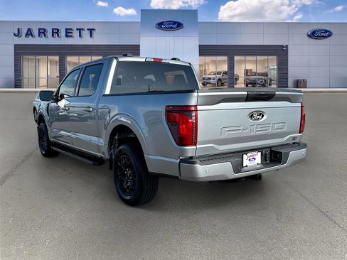 Used 2026 Ford F150 XLT w/ XLT Black Appearance Package RWD image 5
