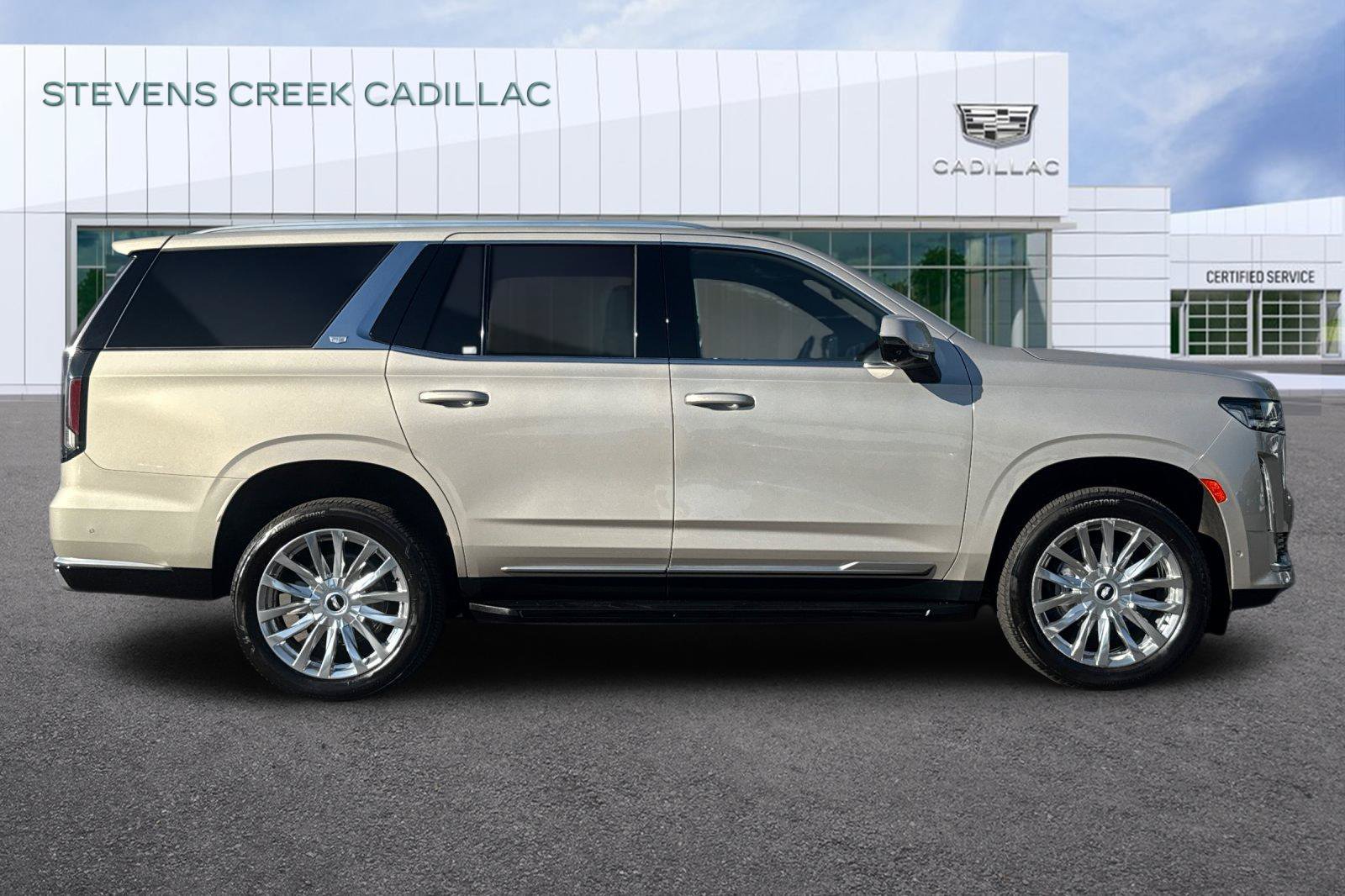 Certified 2023 Cadillac Escalade Premium Luxury AWD/4WD image 2