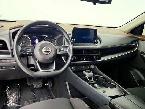 Used 2023 Nissan Rogue S FWD image 13