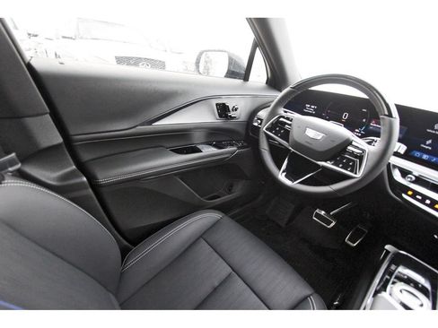 New 2027 Cadillac Lyriq Sport RWD image 8