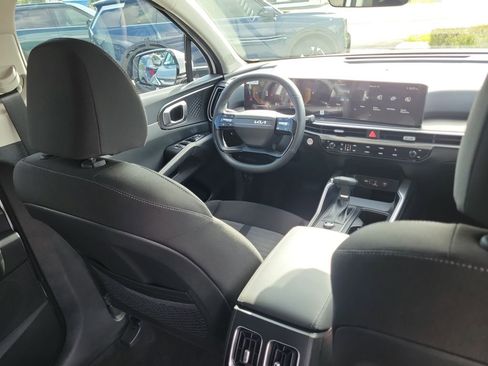 New 2026 Kia Sorento LX FWD image 13