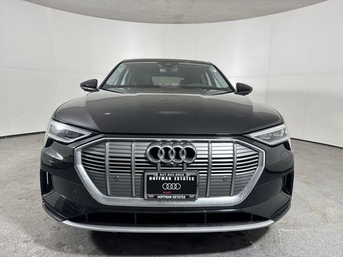 Used 2020 Audi e-tron Premium Plus image 3