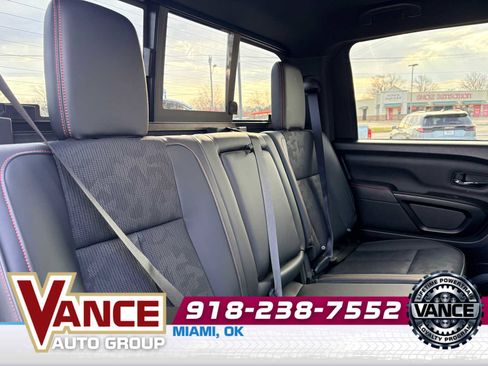 Used 2024 Nissan Titan PRO-4X image 19