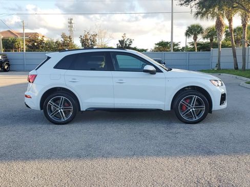 Certified 2025 Audi Q5 e Premium Plus w/ Premium Plus Package AWD/4WD image 4