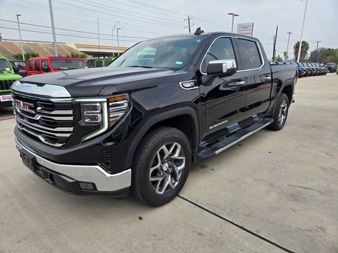 Used 2024 GMC Sierra 1500 SLT AWD/4WD image 7