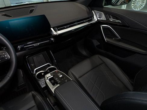 Used 2025 BMW X1 xDrive28i w/ Premium Package image 37