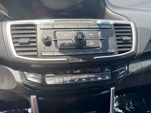 Certified 2017 Honda Accord LX image 22