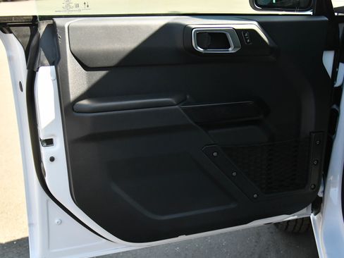 Used 2025 Ford Bronco Big Bend image 14